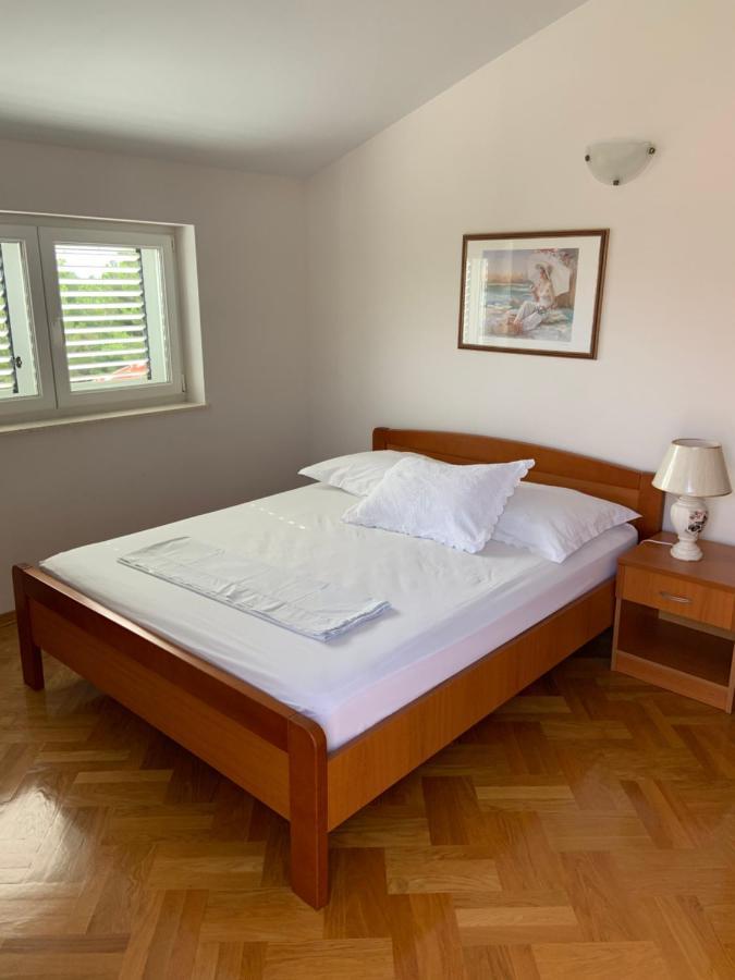 Villa Mara Promajna Exteriör bild